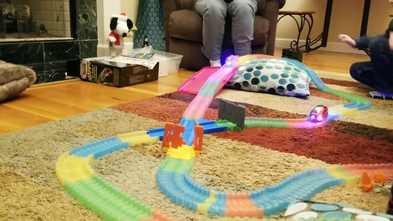 Awesome fun! MAGIC TRACKS CRASH!!!
