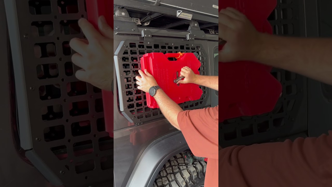 External Molle Panel for Jeep Wrangler JLU #expeditiongear #accessoriesforadventure #rotopax