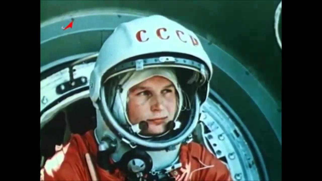 клип Девушку чайкой зовут