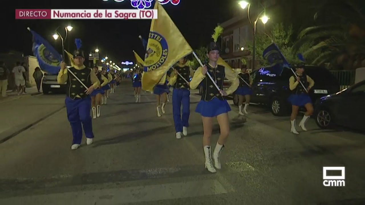 Las majorettes encabezan el desfile de Numancia de la Sagra | Ancha es Castilla-La Mancha