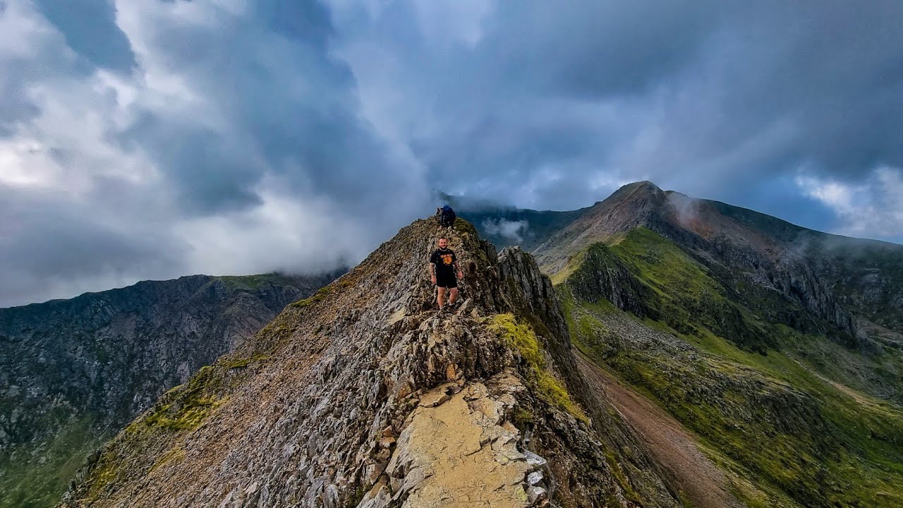 Crib Goch!! Most DANGEROUS ridge to scramble in the UK??