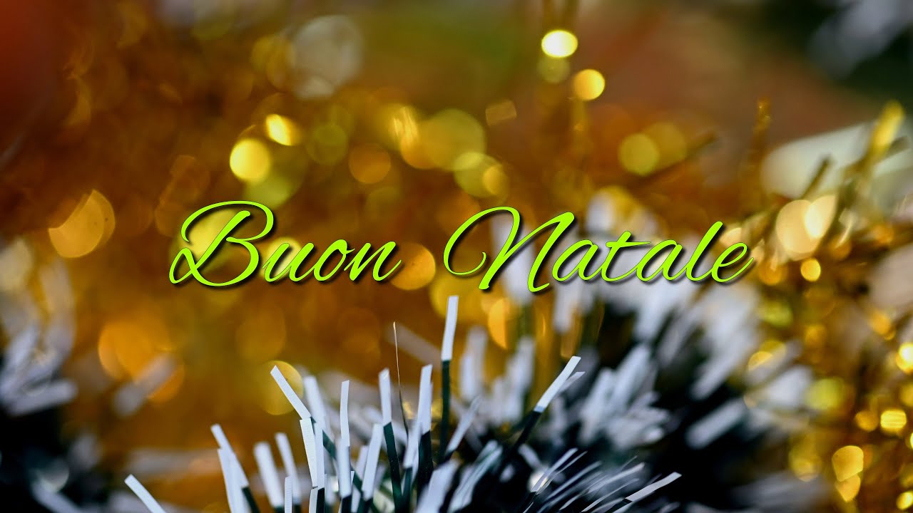 Auguri di Pace e Buon Natale con il Presepio artistico tradizionale