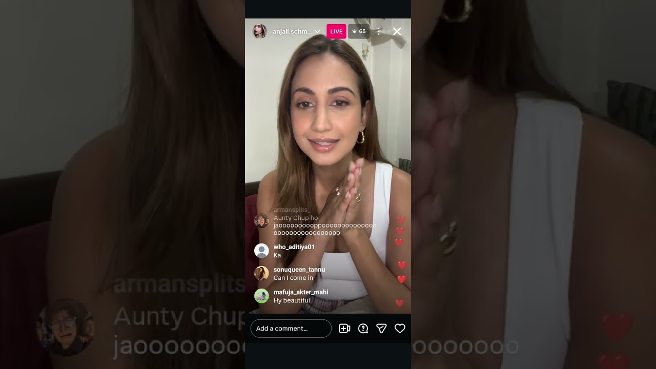Splitsvilla 16 contestent Anjali goes live on Instagram ❤️
