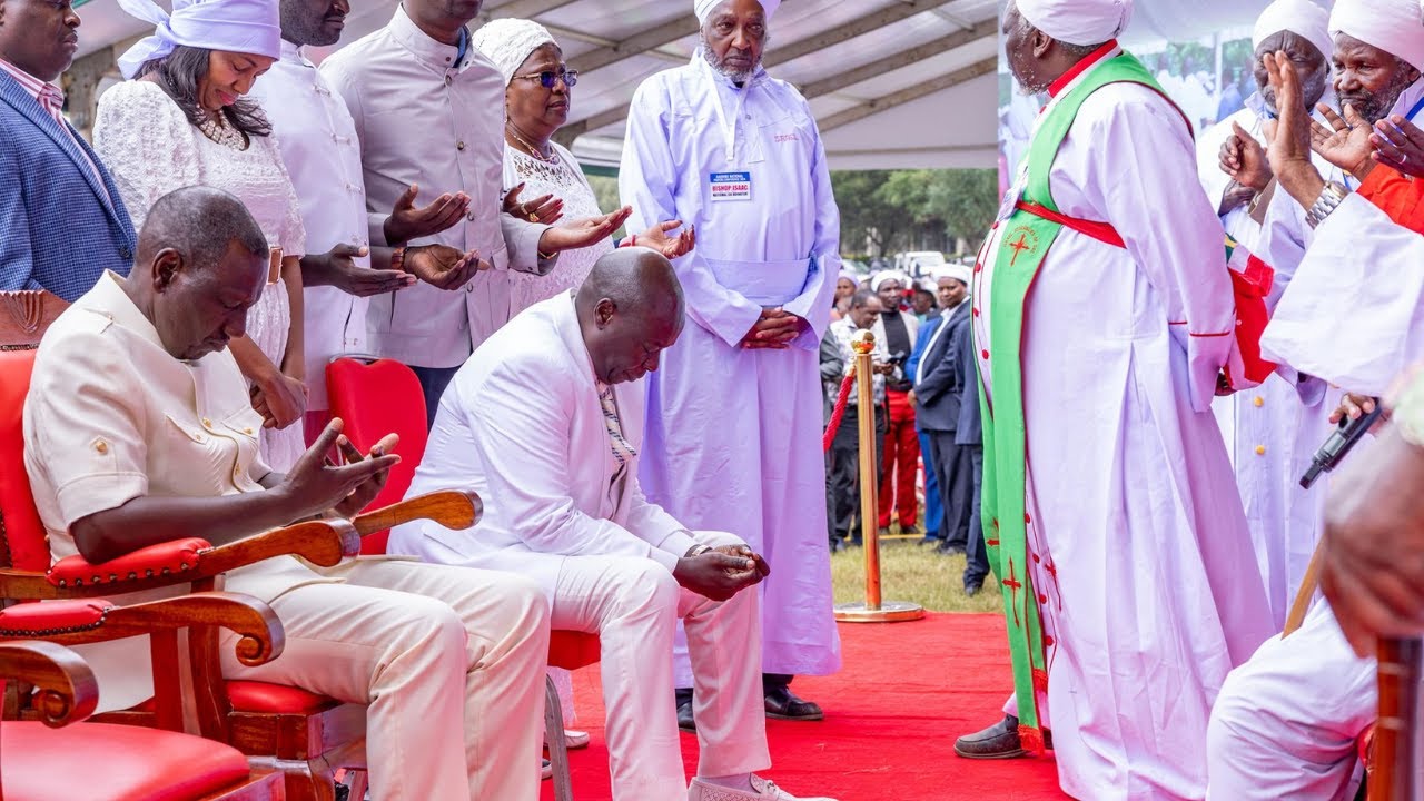 See President Ruto and DP Gachagua Receiving Blessings from Clergy in Nakuru Amid Rift in UDA!