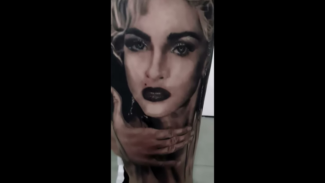 TATUAGEM MADONA