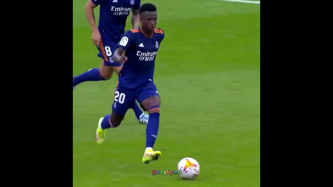 Vinicius J&uacute;nior Moments! Lembro - Thxuzz