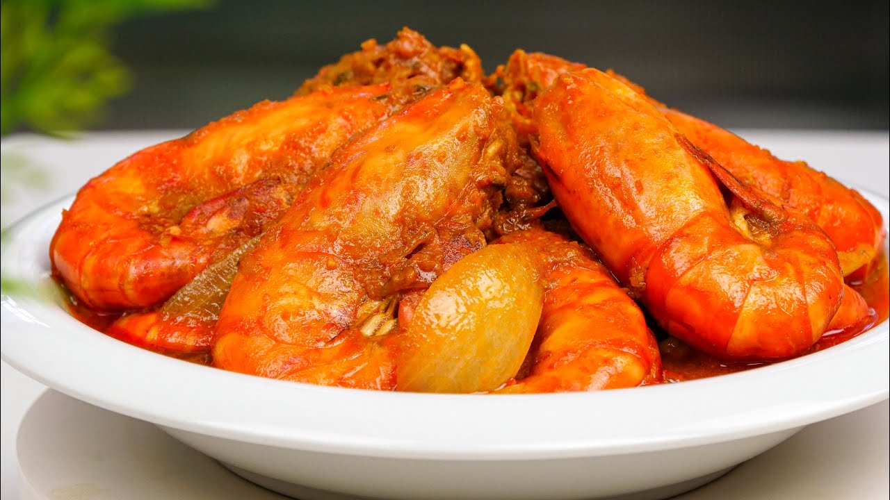 Royal Coconut Prawns with Aromatic Lemongrass