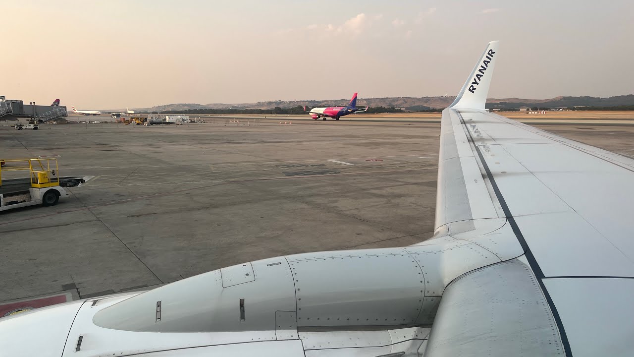 RYANAIR 737-800 Dublin to Madrid