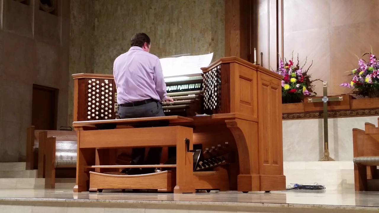 Organist Thomas Joyce performs Etude Symphonique by Enrico Bossi
