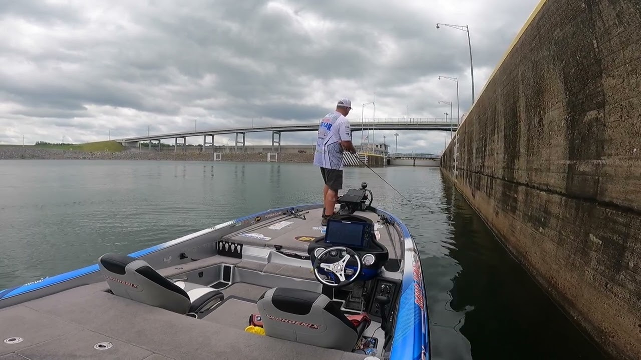 $6700 big bass and 19 lb 10 oz bag!!!!! NPFL Watts Bar Day 2 Part 2