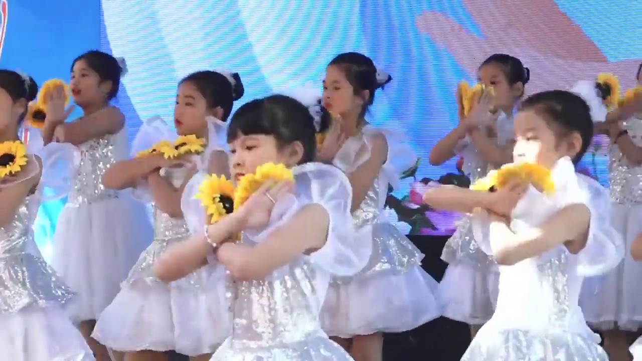 Bảo vệ Quyền Trẻ Em