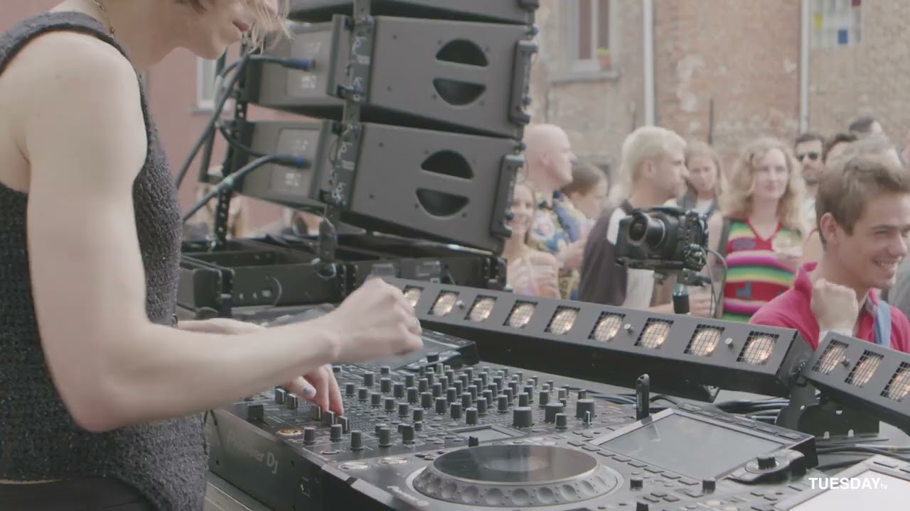 TUESDAY tv - BALTRA