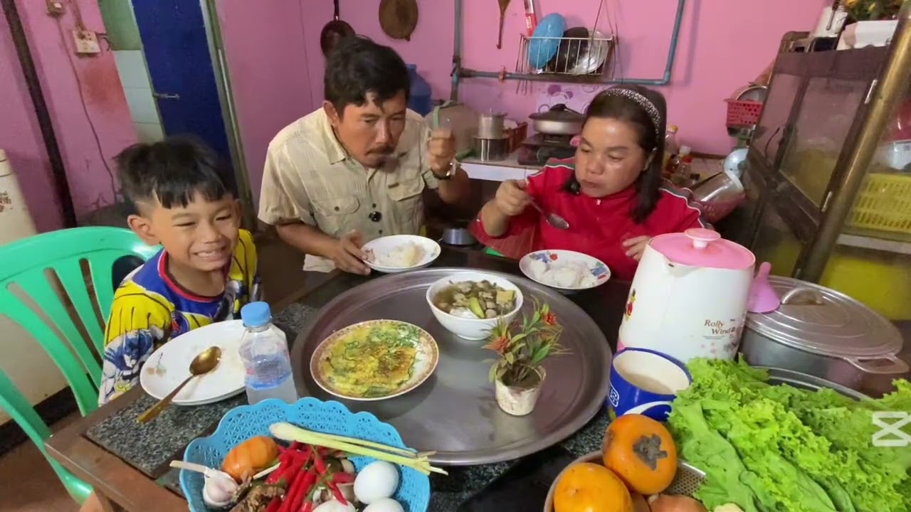 Fish fillet with yam leaves is very delicious, khmer cooking