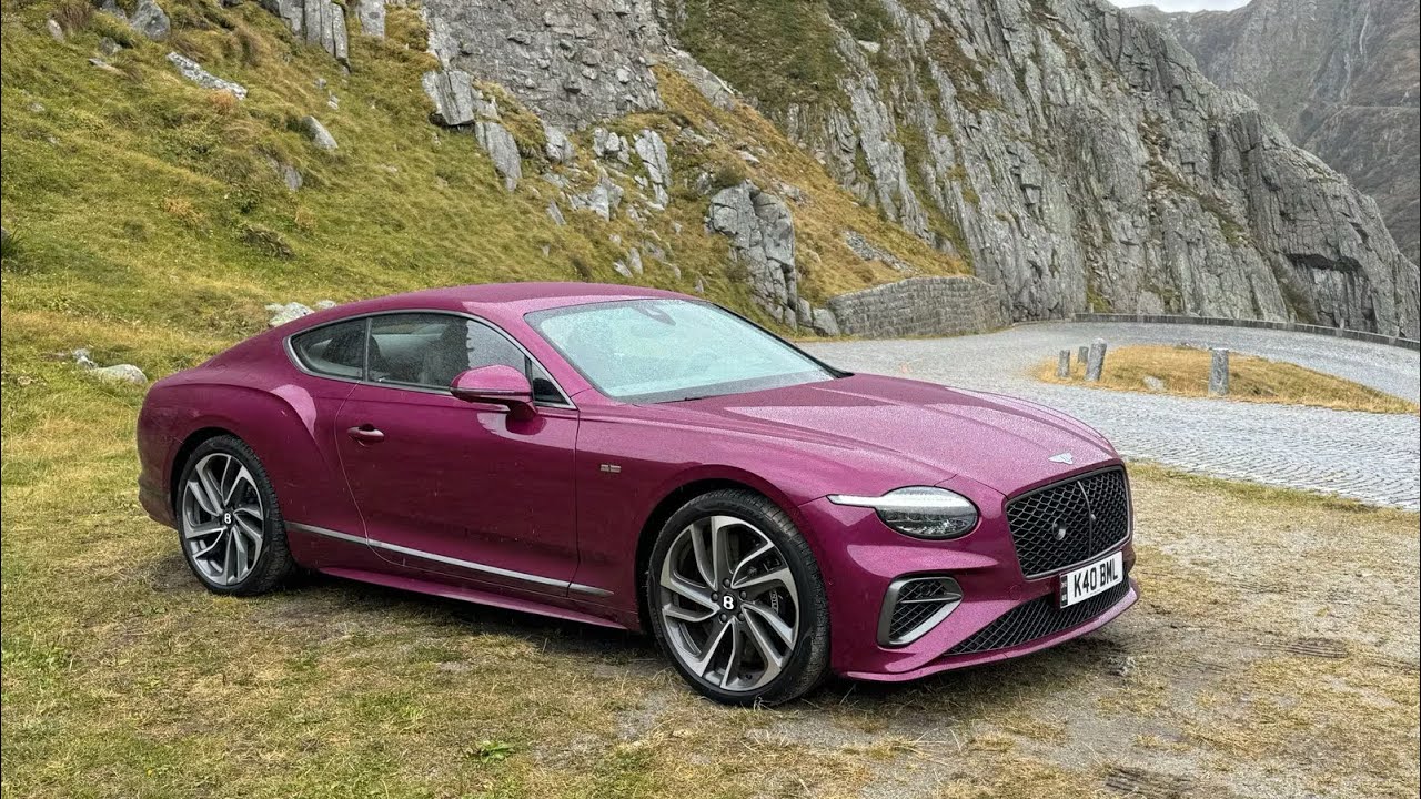 Bentley Continental GT III 2017-obecnie:Ulubiony samochód piłkarzy.