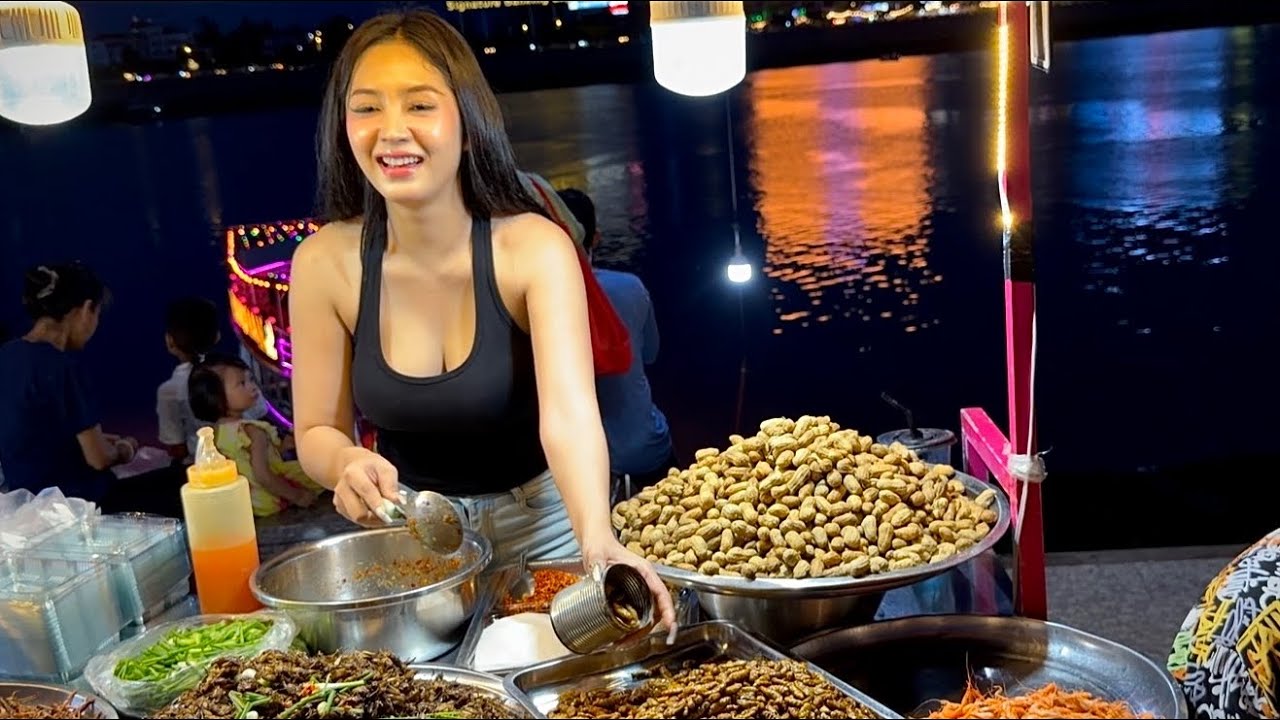 Amazing Cambodian street food 2026 - Walking Tour Lively Summer Sunday in Phnom Penh Night Market