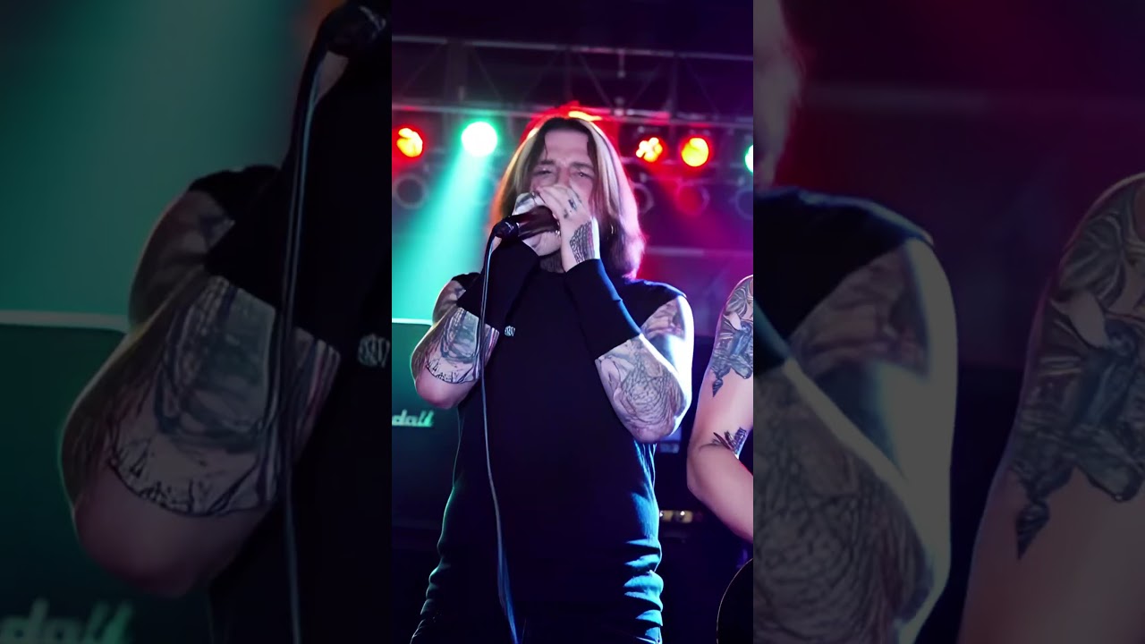 Drowning Pool:  Rockstars In 60 Seconds.