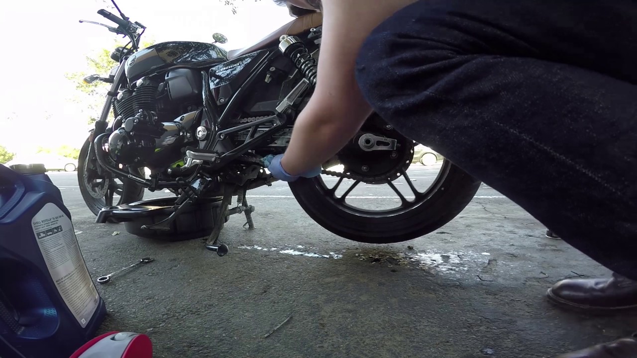 How to: Clean and Lubricate a Motorcycle Chain