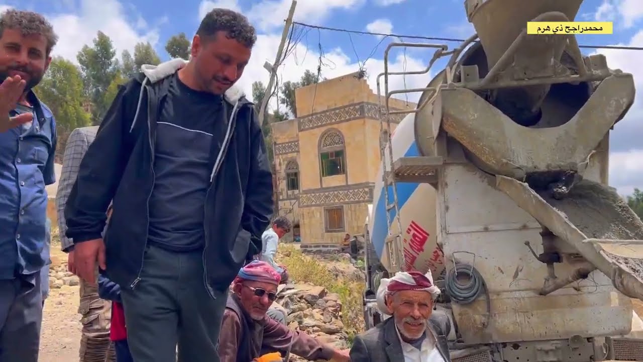 @محبران الشعر إب |انشاء طريق على حساب المواطنين |
