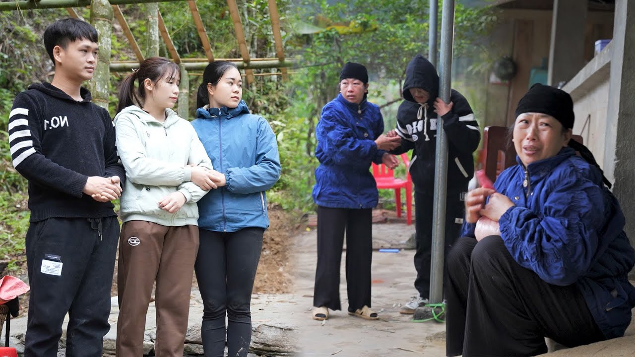 Two sisters worry about the life of a mother and disabled child, the small house is almost completed