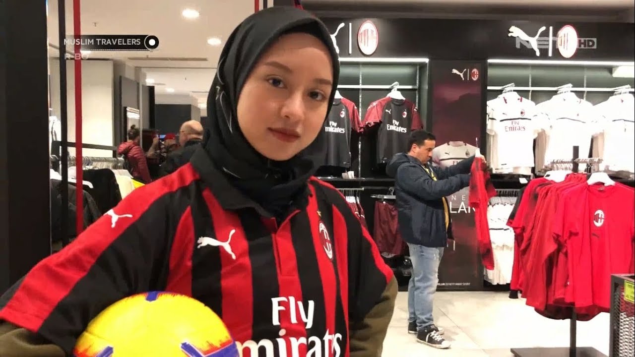 Kisah Anggota Parlemen Muslimah Pertama di Milan, Italia - Muslim Travelers 2019