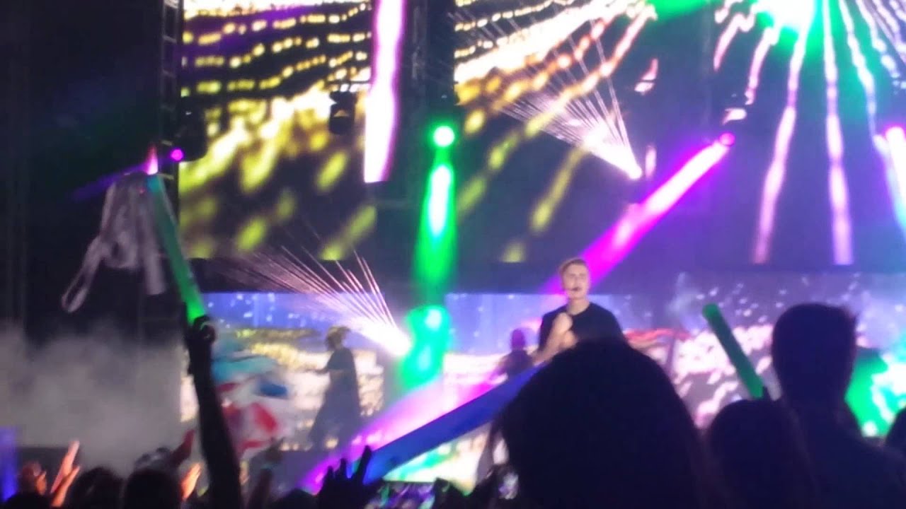 Justin Bieber Where Are U Now Live Wango Tango 2015