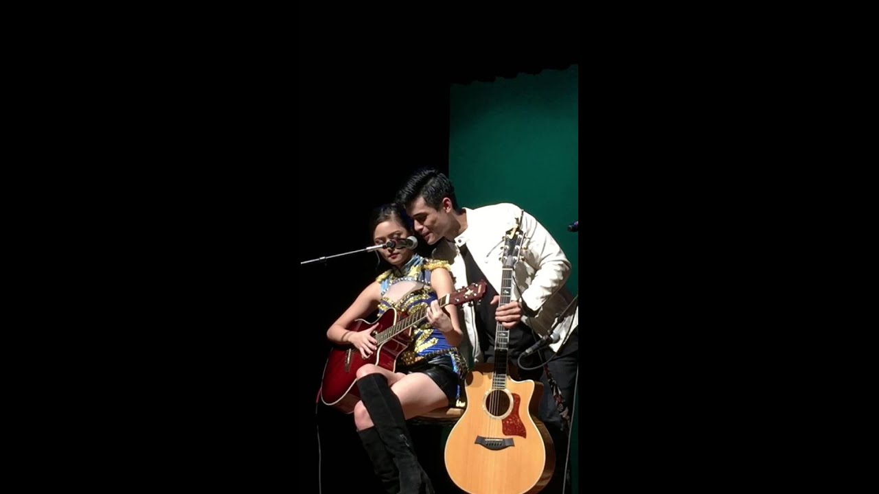 Magkabilang Mundo 