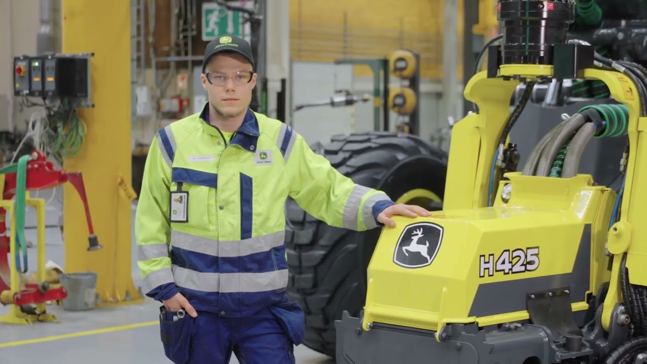 John Deere Joensuun Tehdas - Oletko koskaan nähnyt kuinka metsäkoneita valmistetaan?
