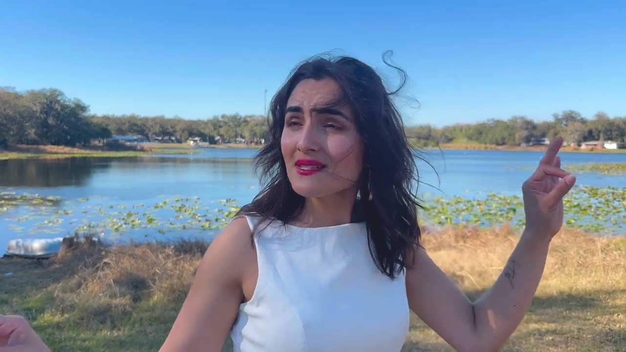 Bad Bunny’s Lo que le pasó a Hawaii cover by Angie LaVoz