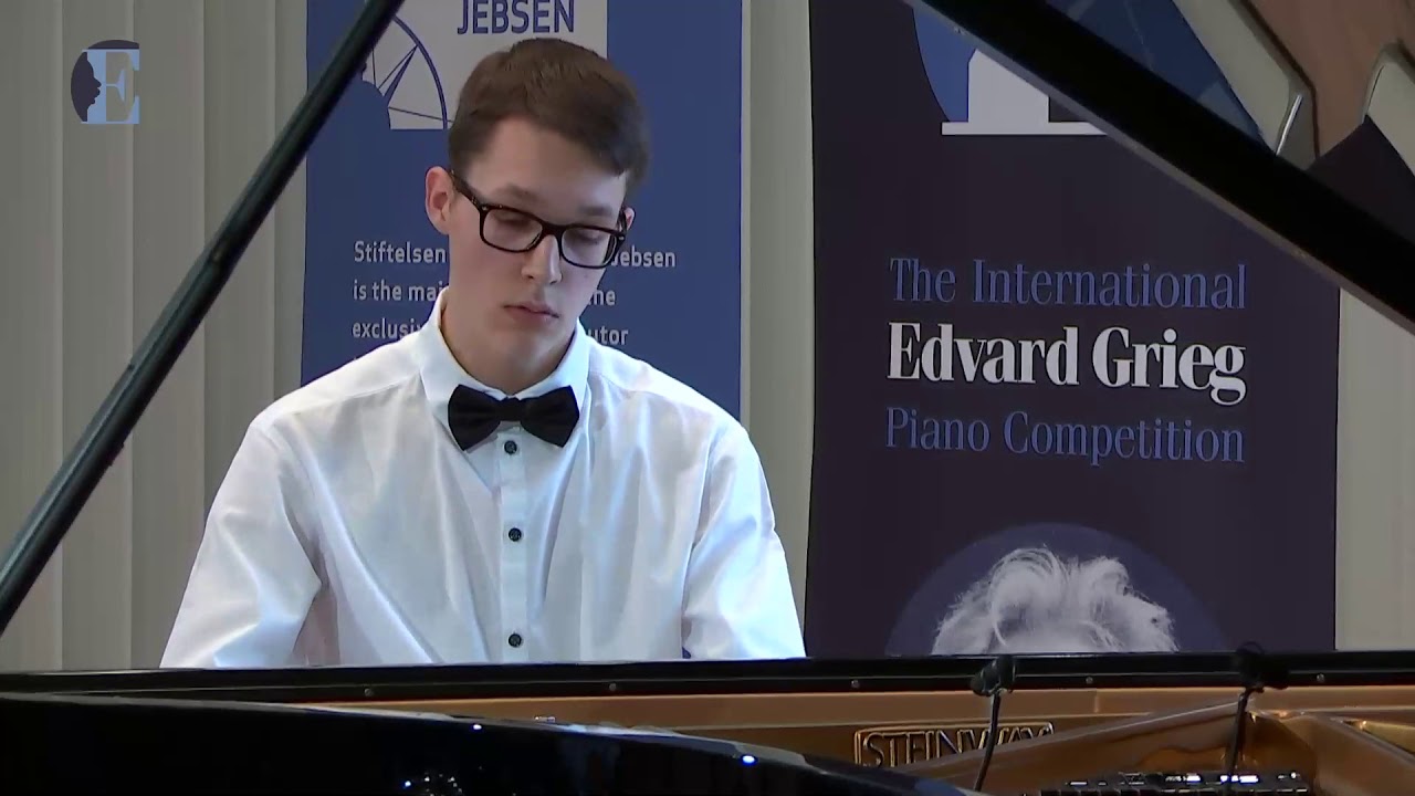 LUKAS STERNATH: Franz Liszt, Hungarian Rhapsody No. 12 in Grieg Competition 2018
