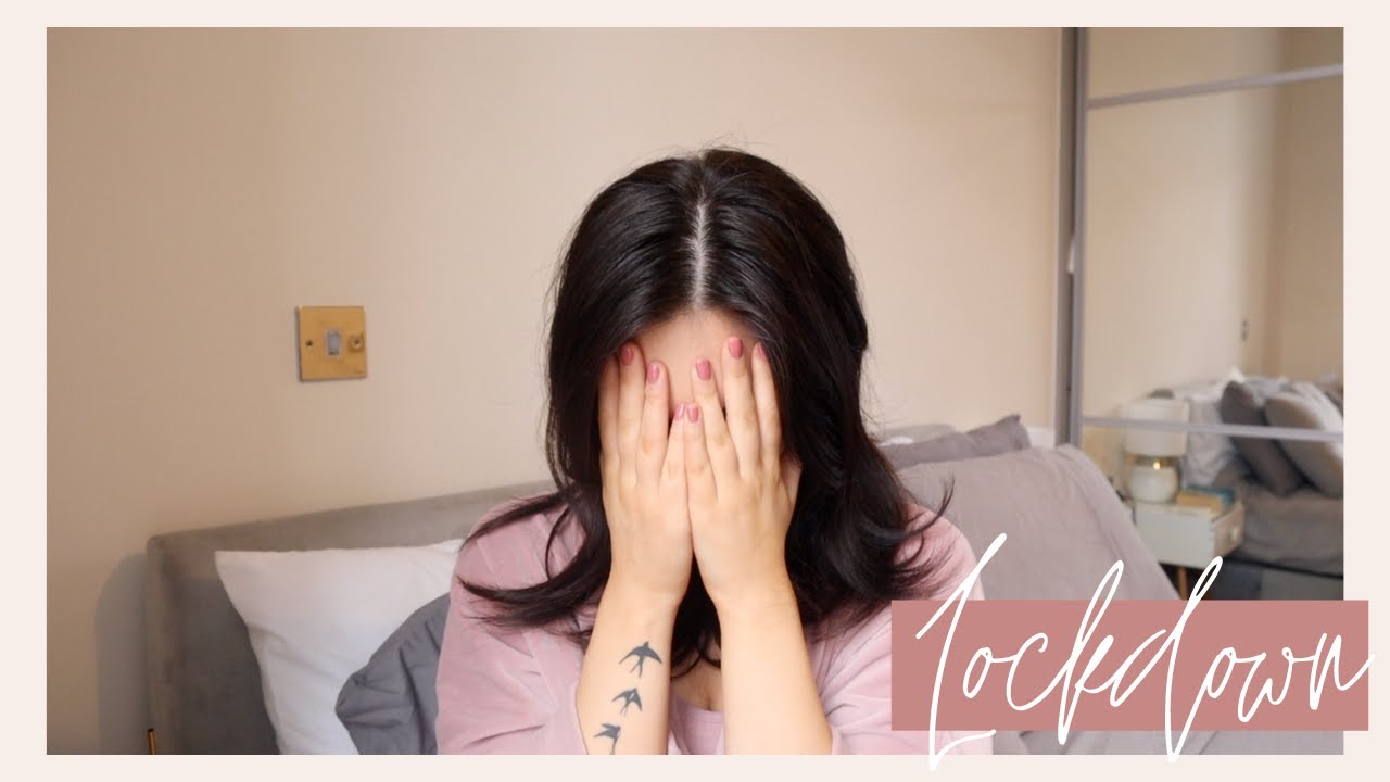 STRUGGLING IN LOCKDOWN and LIVING WITH A CONSTANT MIGRAINE