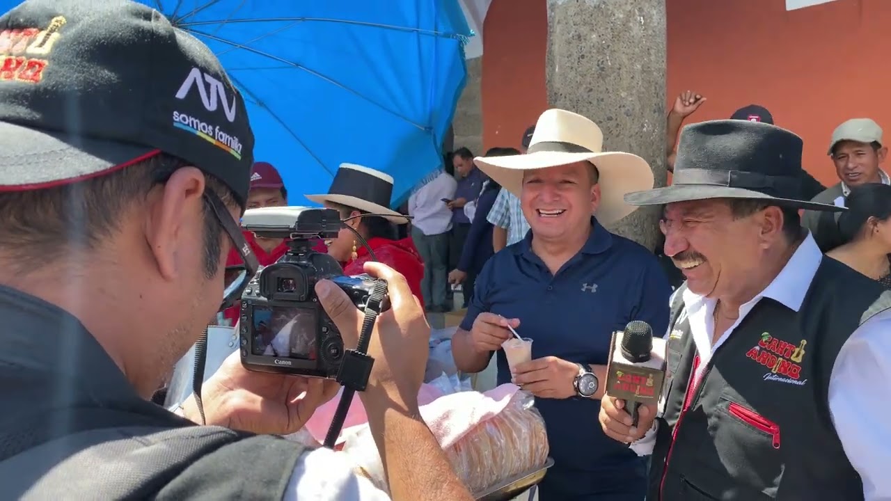 Muyuchi Ayacuchano - Diosdado Gait&aacute;n Castro & Isaac Sarmiento