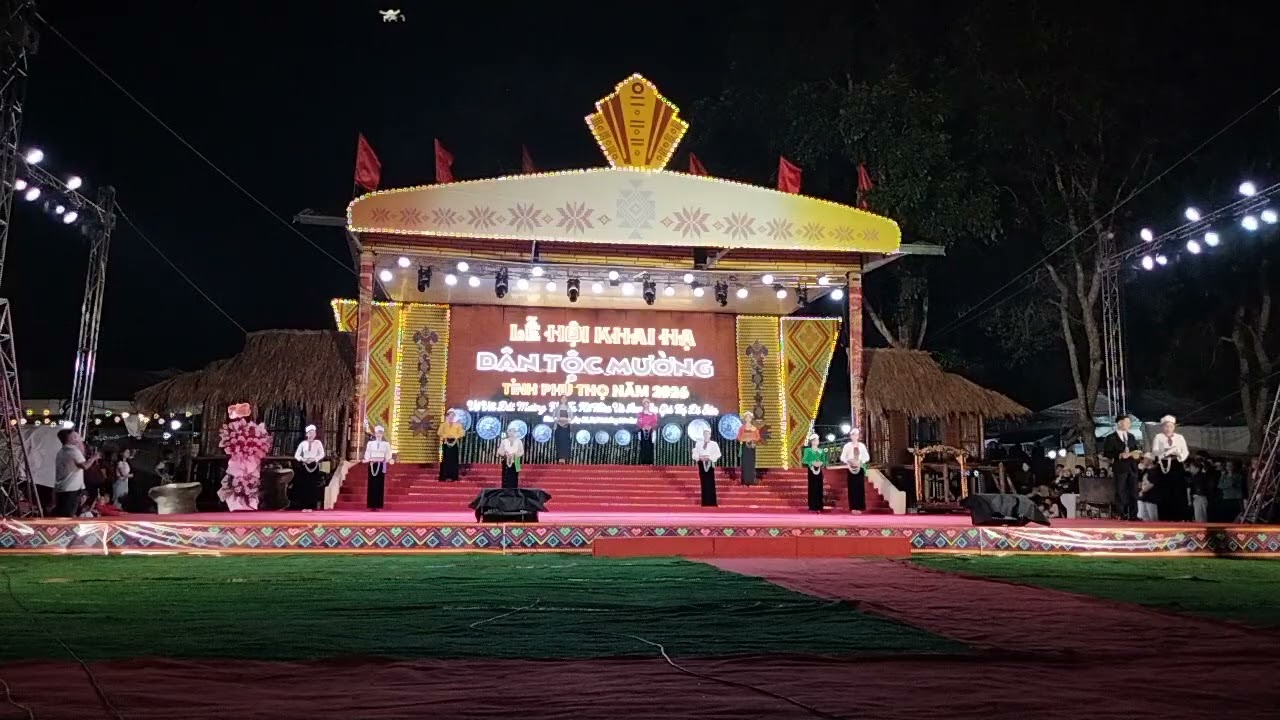 Chung kết thi trang phục dân tộc mường lễ hội mường bi  2026
