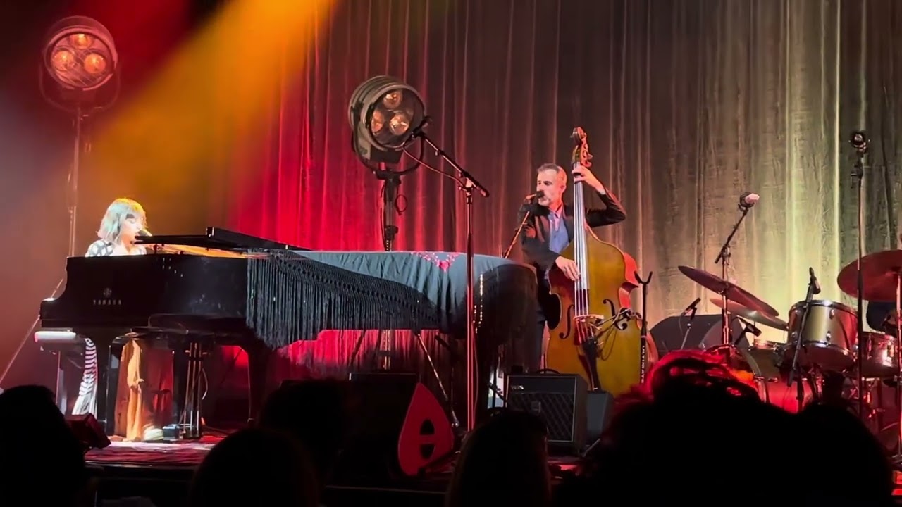 Norah Jones - Sunrise Live Paris La Scene Musicale 2023-07-06 @stroubidoul