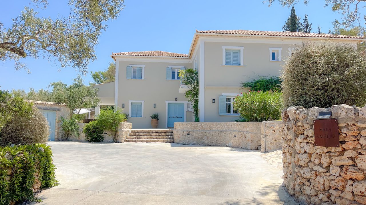 Stylish villa in Northern Zakynthos overlooking Agios Nikolaos Port
