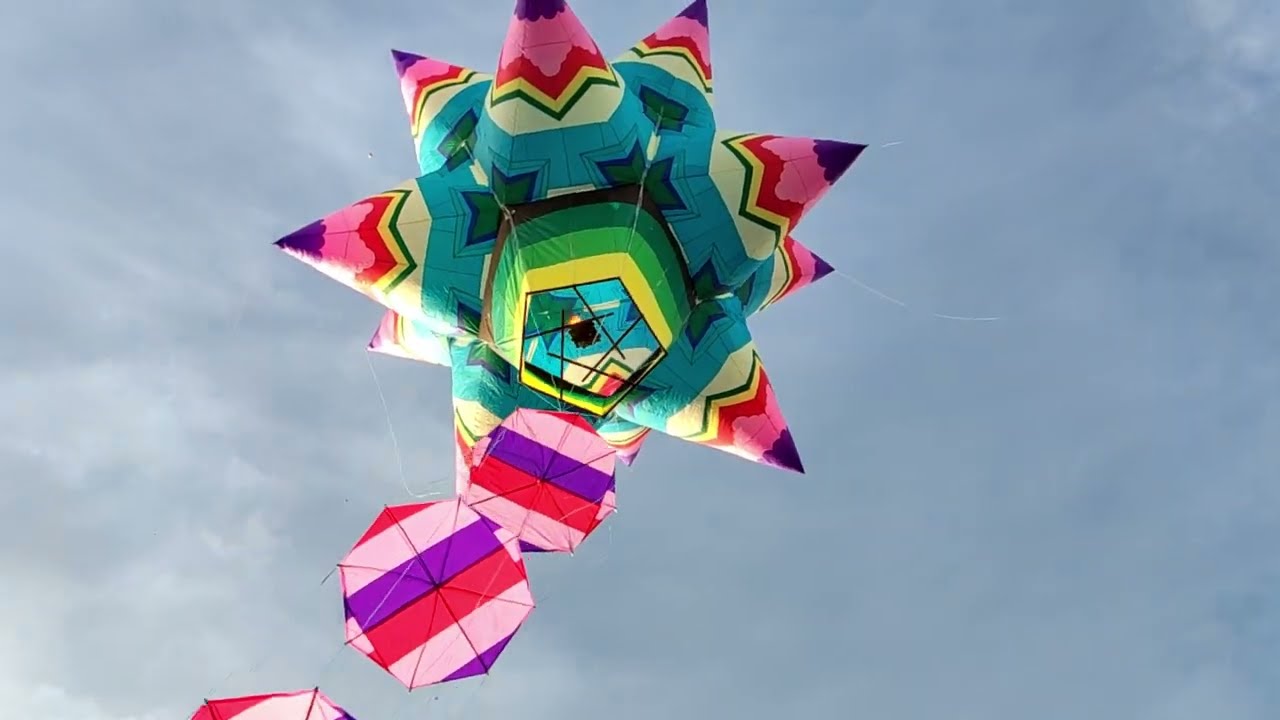 ✨🎈Segundo día del Festival Internacional del Globo de Papel en San Andrés Tuxtla, Veracruz 17/09/22🔥