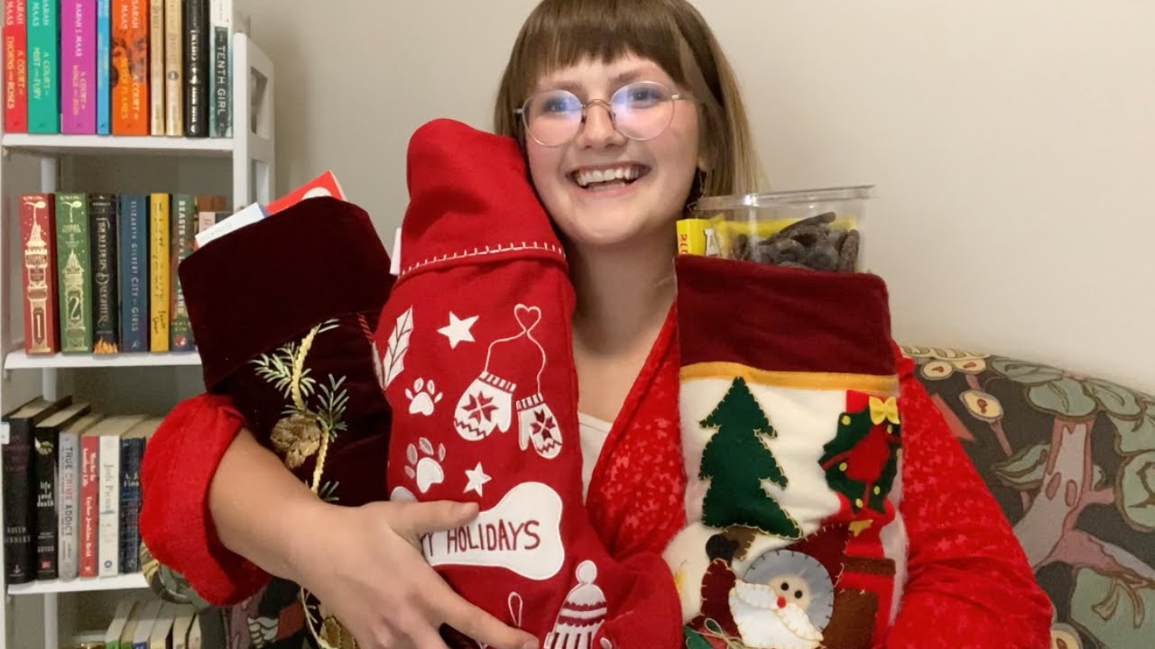 ASMR packing christmas stockings!!