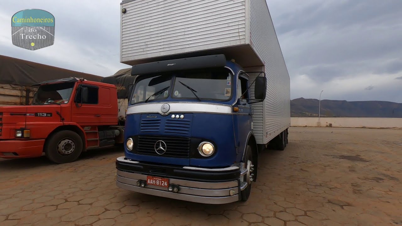Caminhoneiro viaja o Brasil com seu Mercedes-Benz LP 321