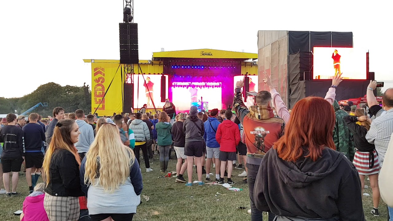 Travis Scott - Butterfly Effect (Live at Leeds Fest)