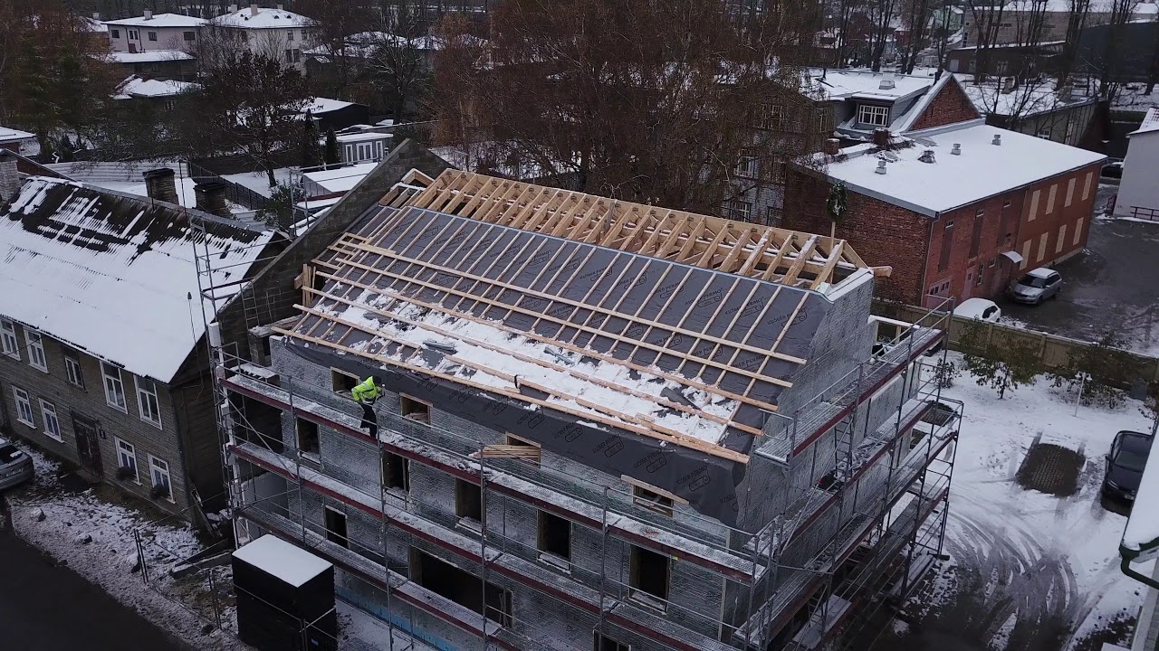 Mulgi ehitus ,Tartu, Oa3,   katuse sarikate ja roovituse ehitus