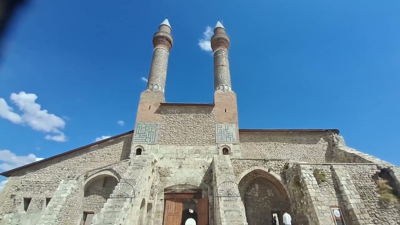 Sivas Buruciye Medresesi, Çifte Minareli Medrese ve Şifahiye Medresesi