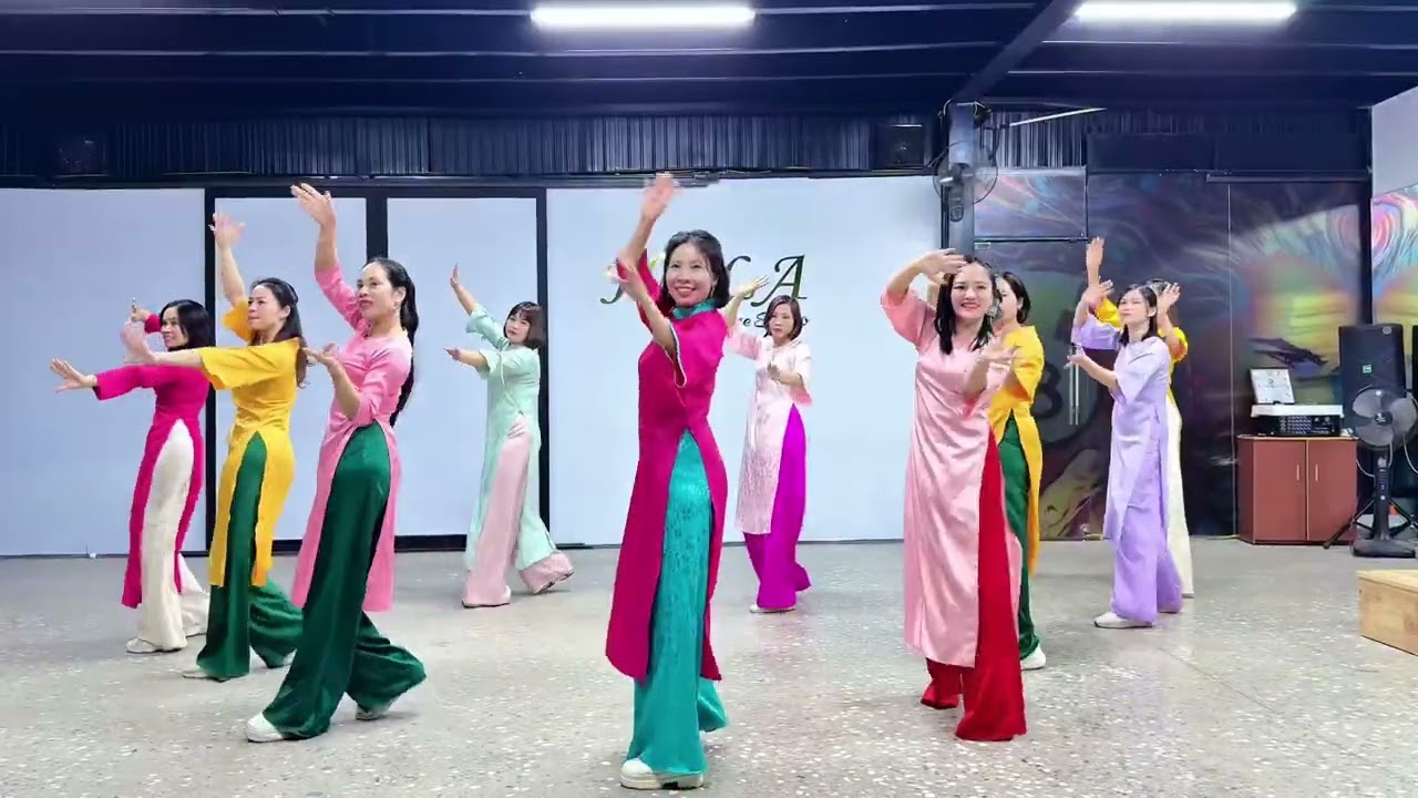 XUÂN PHÁT TÀI REMIX/Lamzbiboy/ HaLaZumba/ Hải Dương #tiktok #dance #zumba #xuanphattai 