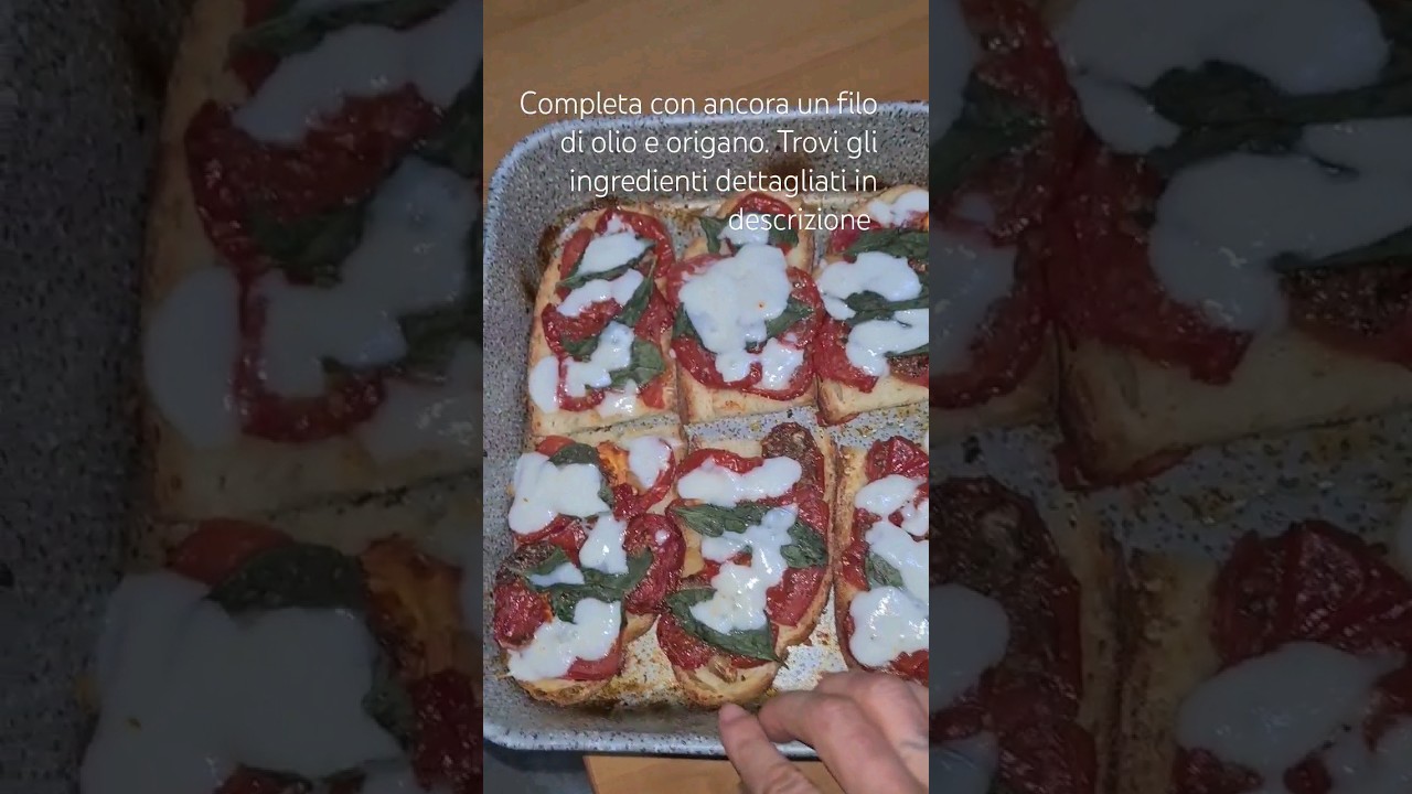#short Bruschette deliziose alla mediterranea 🍅 Perfette per un aperitivo veloce e sano 😋