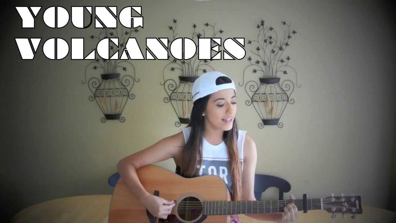 Young Volcanoes Acoustic Live Cover -  Gaby Gomez (Fall Out Boy)
