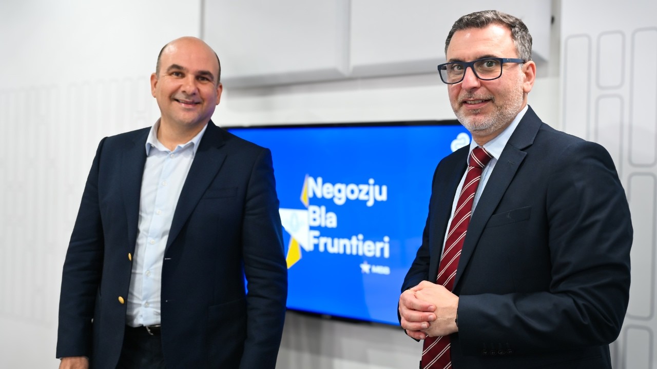 Negozju bla Fruntieri | Peter Agius