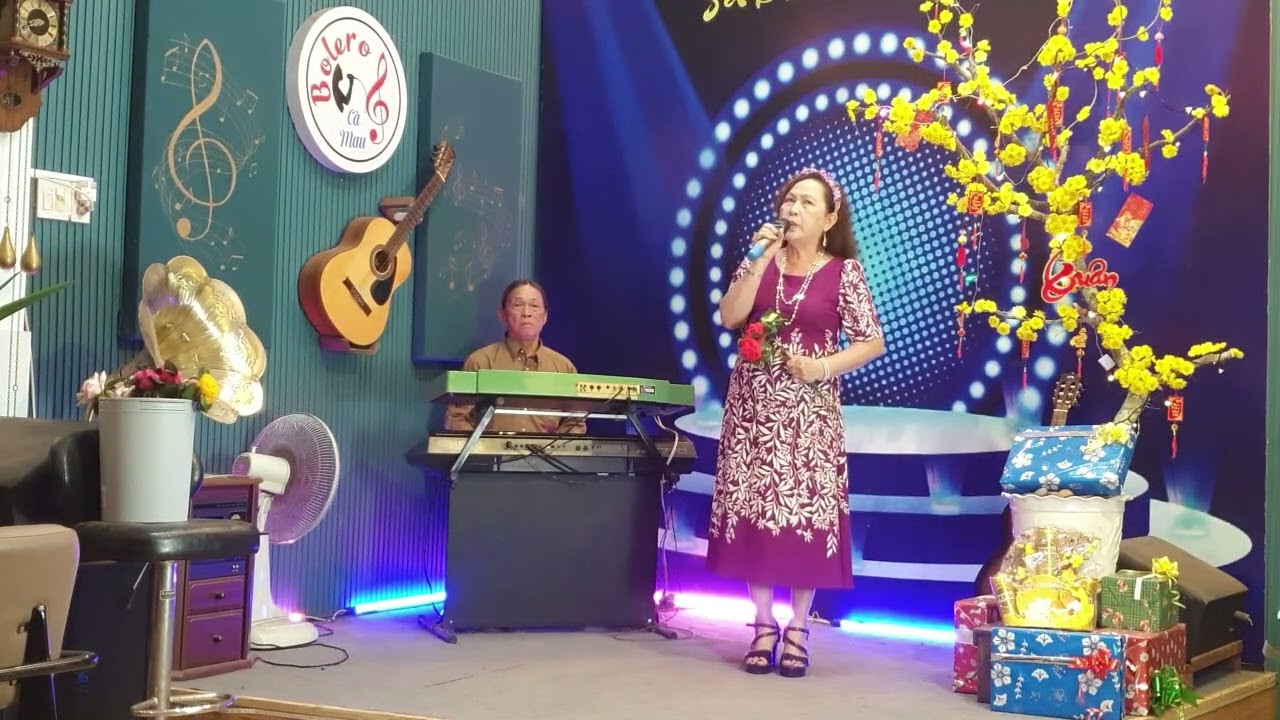 Nếu Đời Không Có Anh - Sáng Tác  : NS Hoàng Trang -  Trình Bày : Bảo Ngân - Bolero Cà Mau