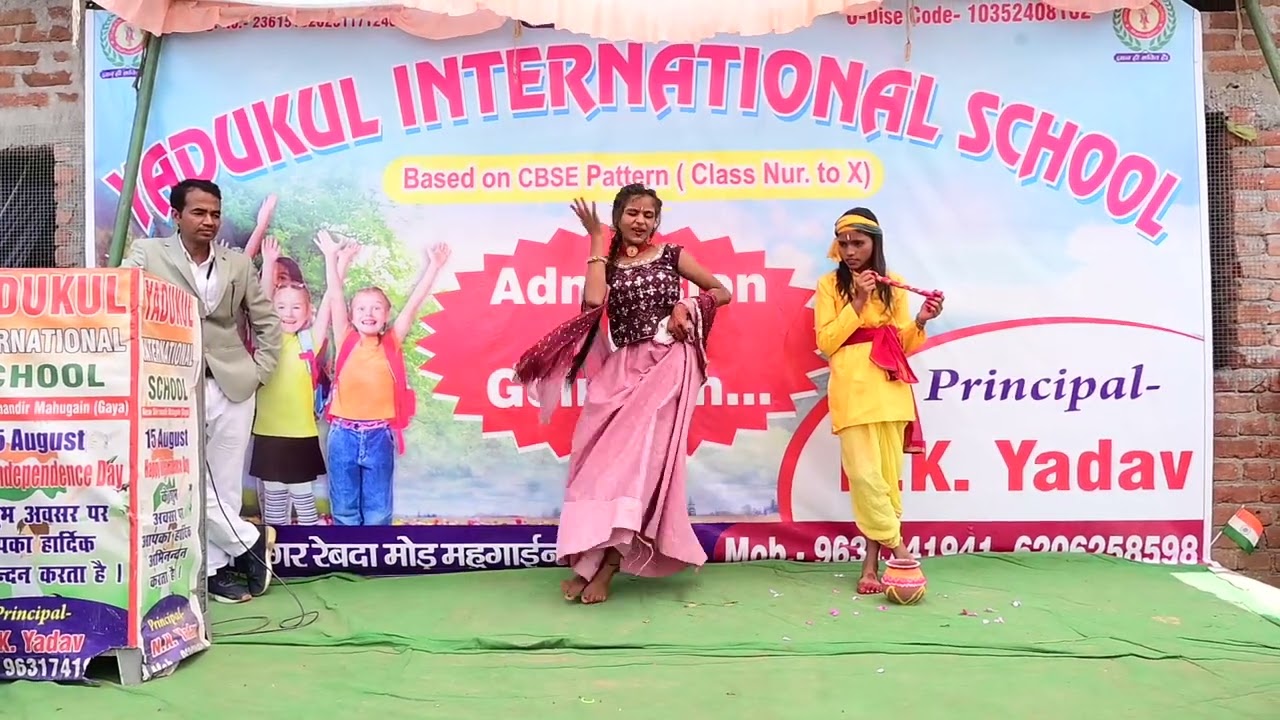 Beautiful dance by little kids Yadukul International School 