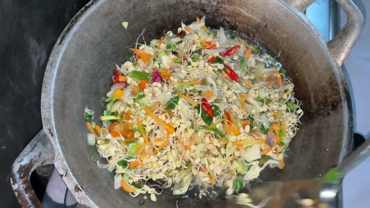 Resep seserhana Oseng-Oseng kecambah Mix sawi kubis wortel pedas HuH HAH
