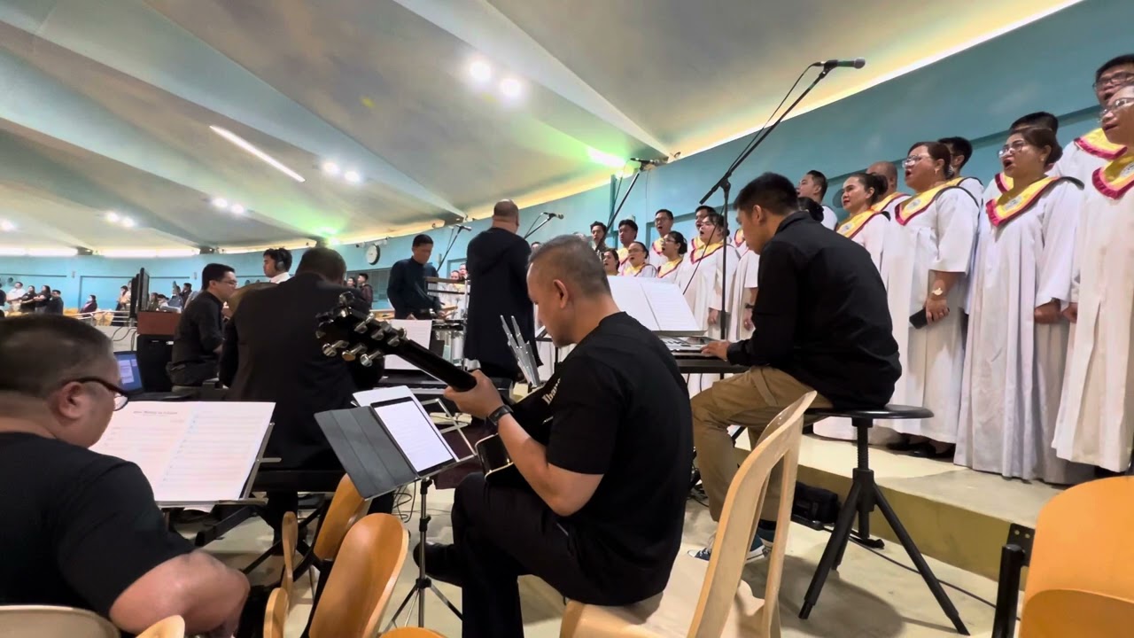 Awit ng Papuri - (SPCFC Choir) at Our Lady of the Rosary Church in Doha, Qatar.