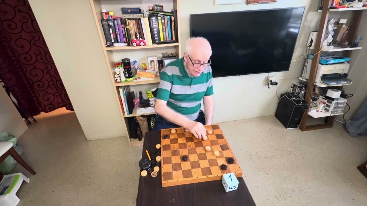 Russian checkers 2185**