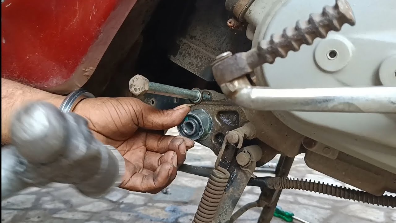 TVS Wego foundation bush change ( scooty engine bush change)@akash bike doctor🛵🏍️